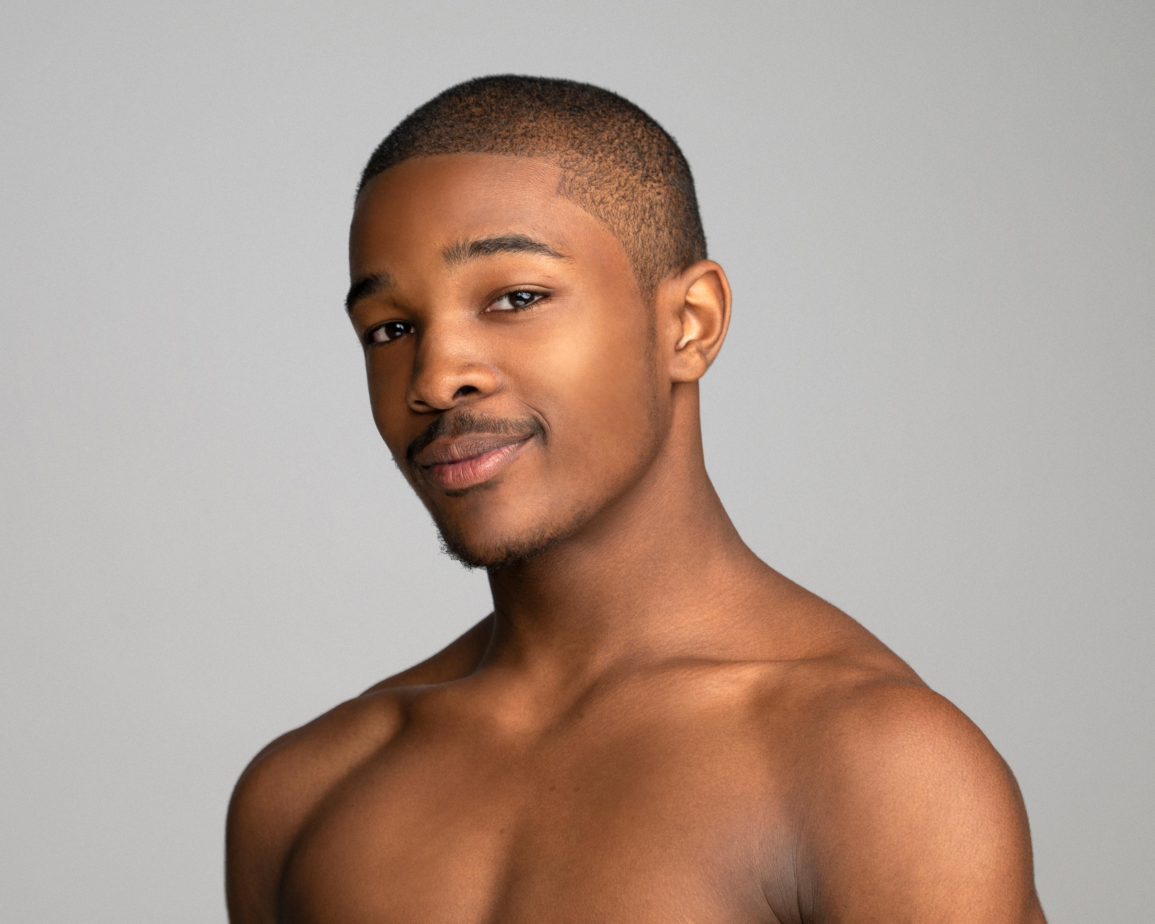 Ailey II's Vic. E. Davis' headshot